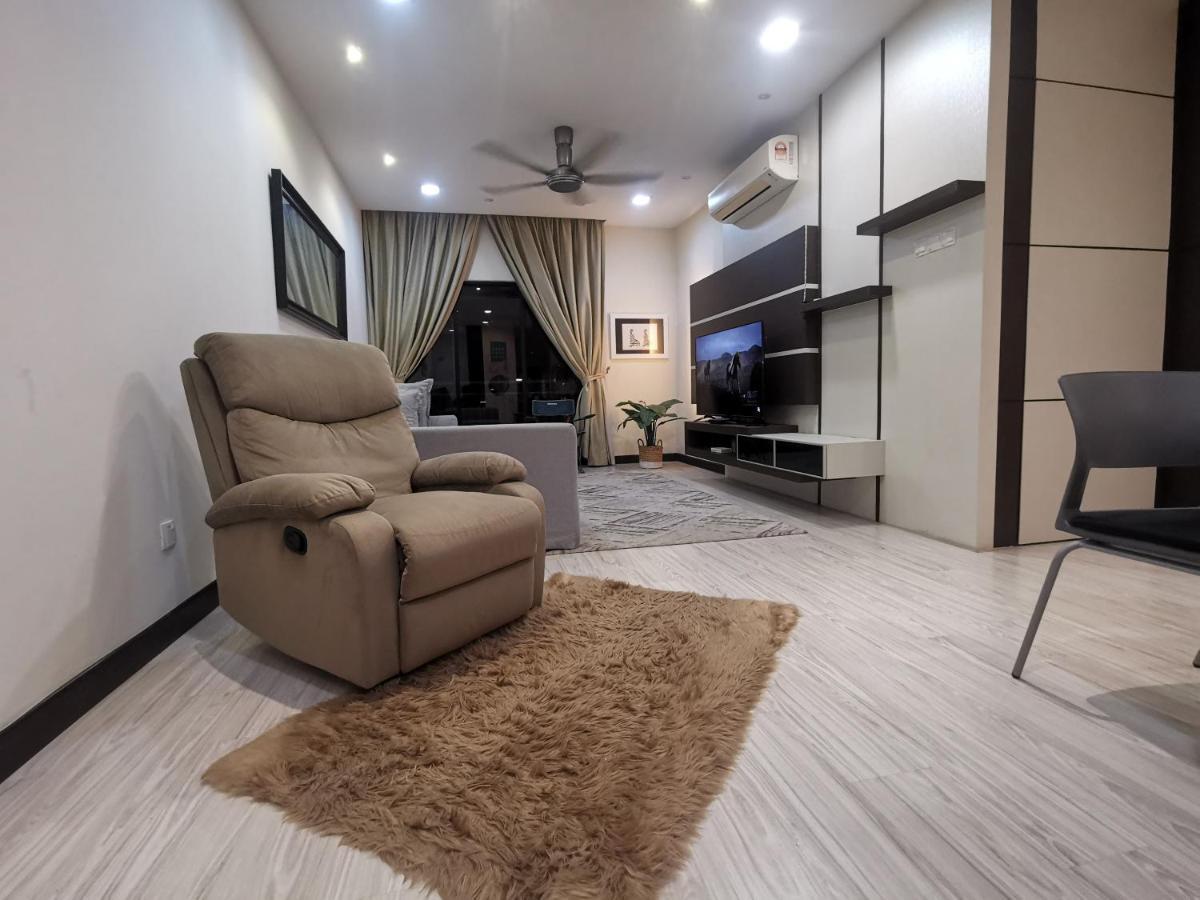 Enarahomes Shah Alam Extérieur photo