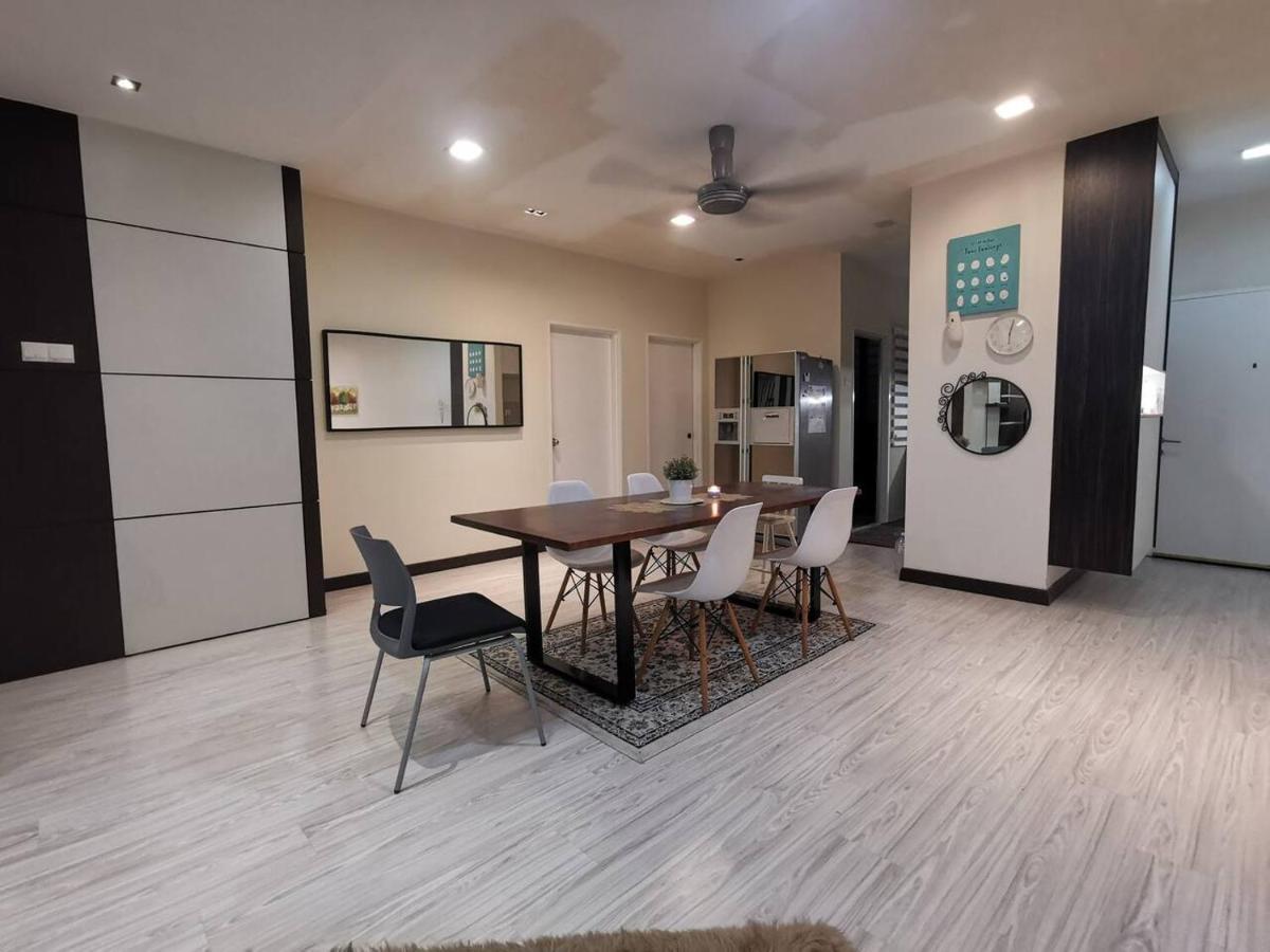 Enarahomes Shah Alam Extérieur photo