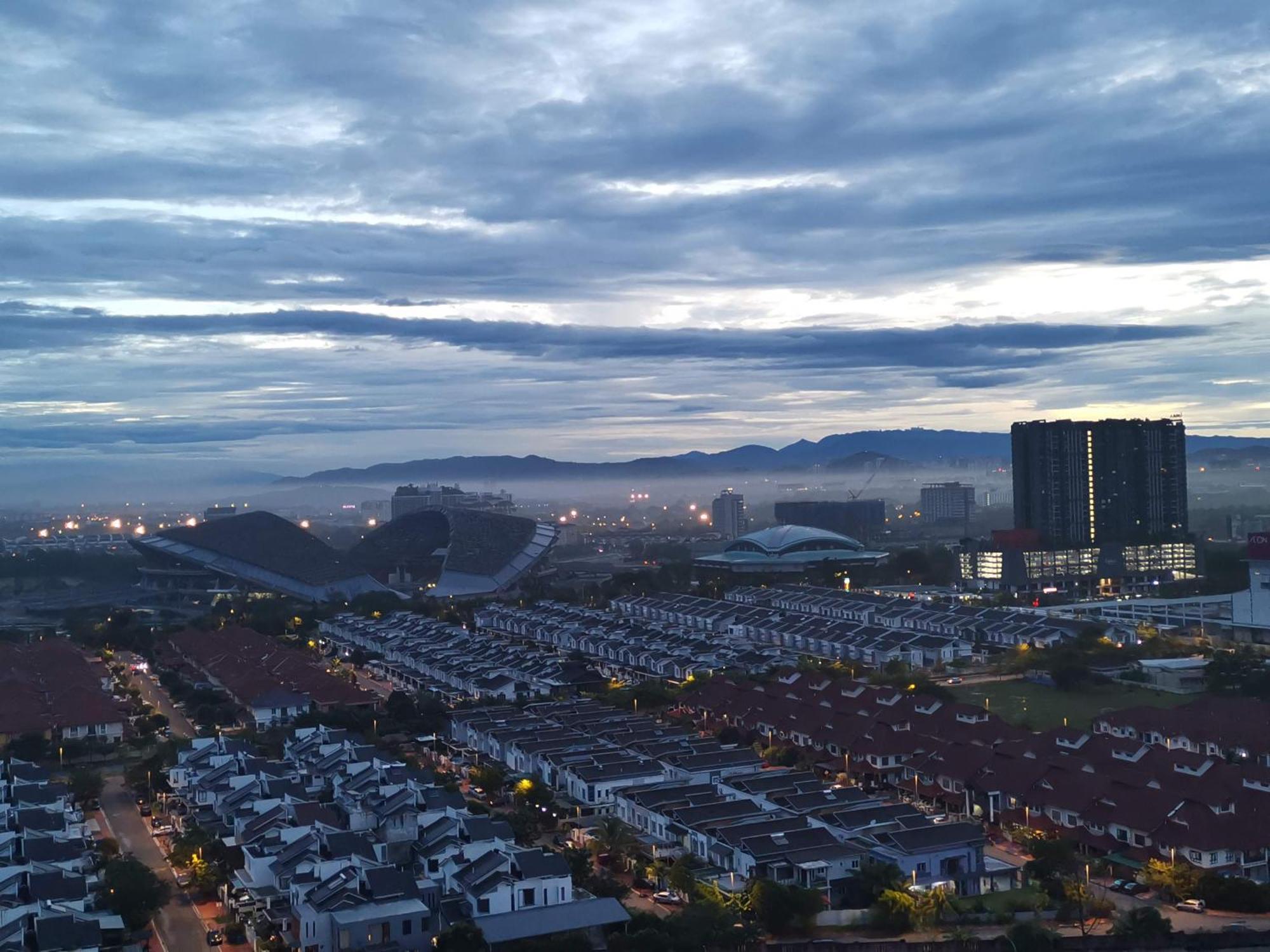 Enarahomes Shah Alam Extérieur photo